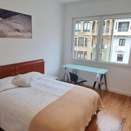 Accommodatie bij particulieren En Gros Bano Compartido San Sebastian